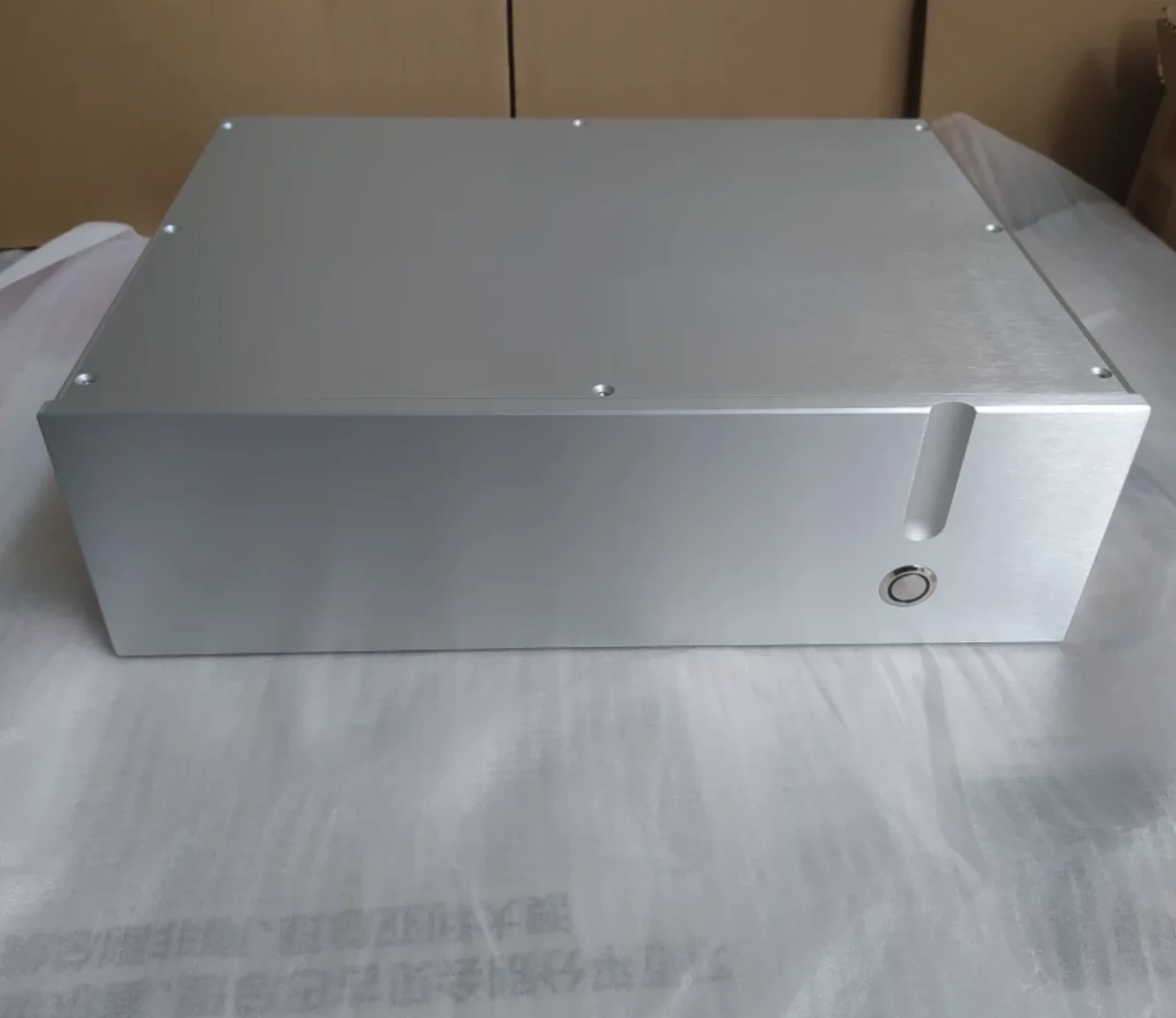 

Single switch All aluminum amplifier chassis / AMP Enclosure DIY box (430 *130*308mm)