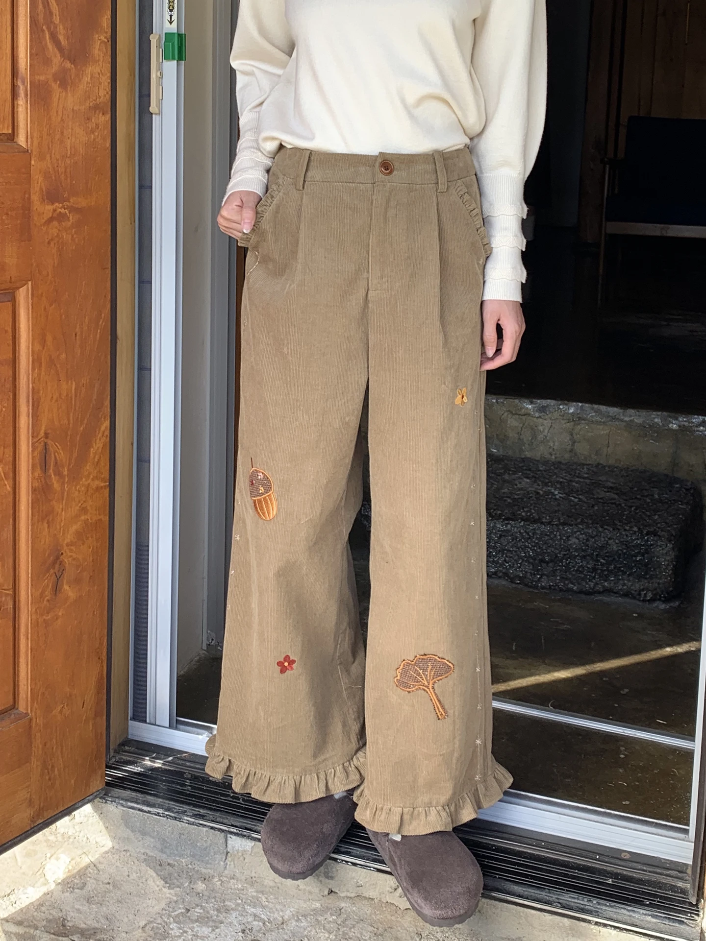 

Retro Embroidered Detachable Women's Autumn Winter Corduroy Straight Leg Pants High Waist Zipper Closure Cotton Blend Trousers