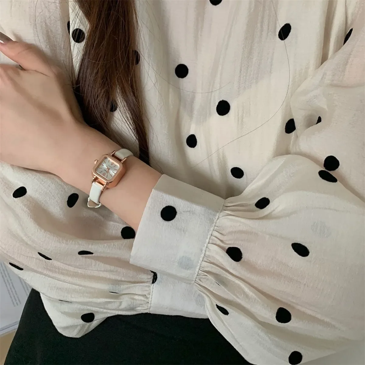 Vintage eleganckie damskie zegarki kwarcowe proste klasyczne kobiety mały zegarek kwadratowy z tarczą skórzany pasek zegarki na co dzień Reloj Mujer