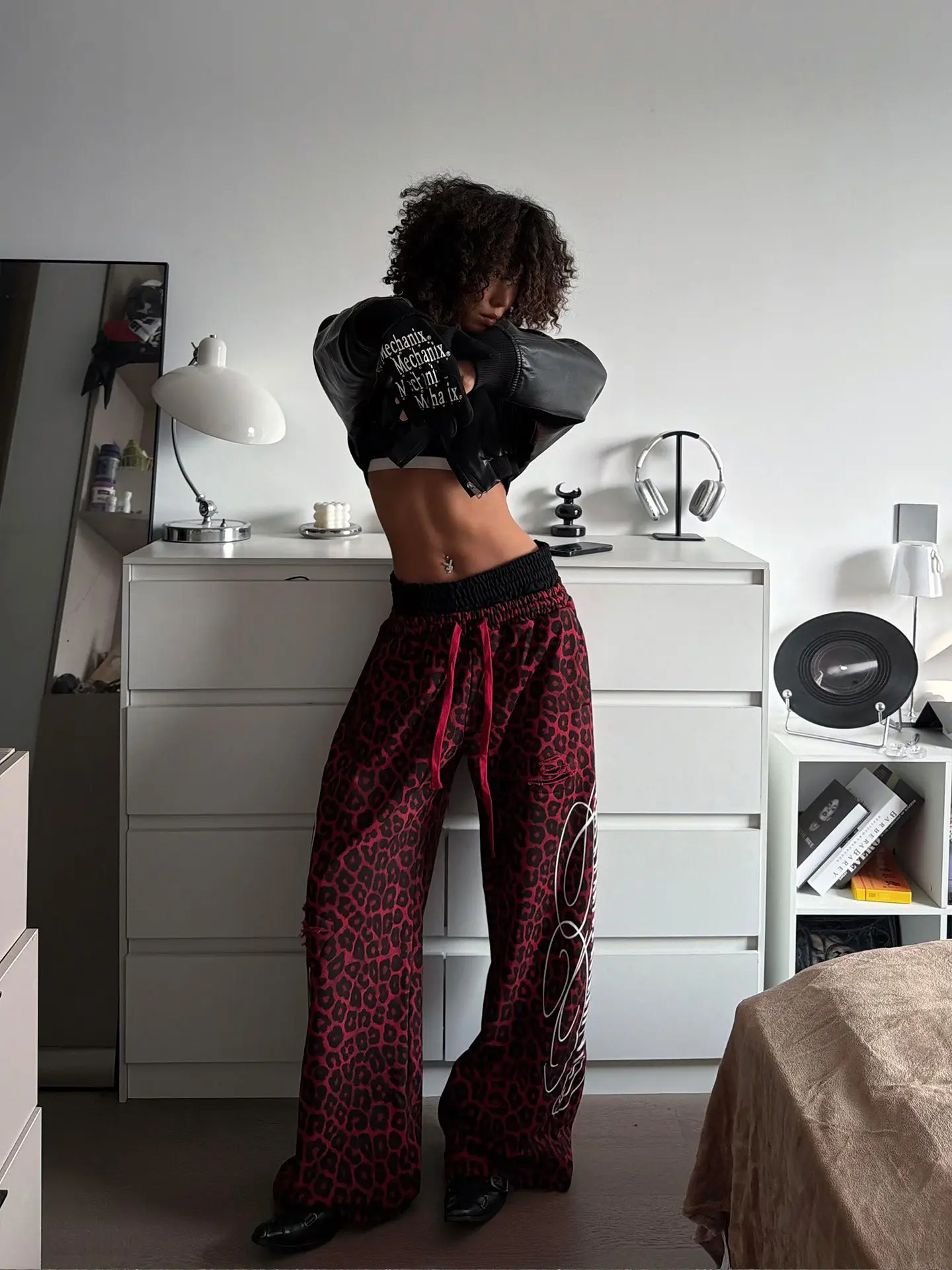 Women Leopard Oversize Sweatpants Harajuku Baggy Star Pants 2000s Y2k Vintage Japanese 2000s Style Trousers Autumn Fashion