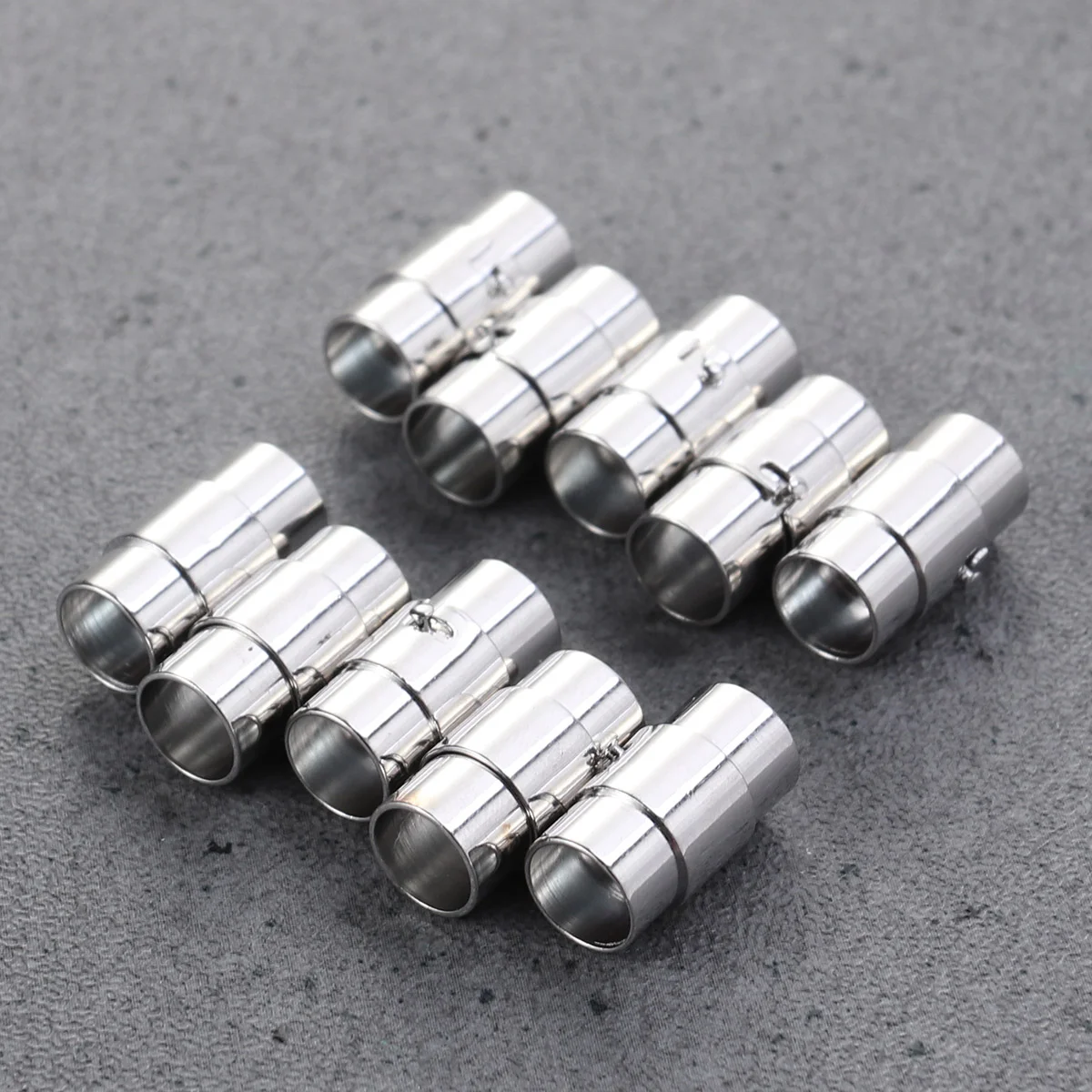 

10pcs Strong Round Magnetic Clasps Cord Bracelets Necklace DIY Connectors Accessories Making Fittings(White K,Hole