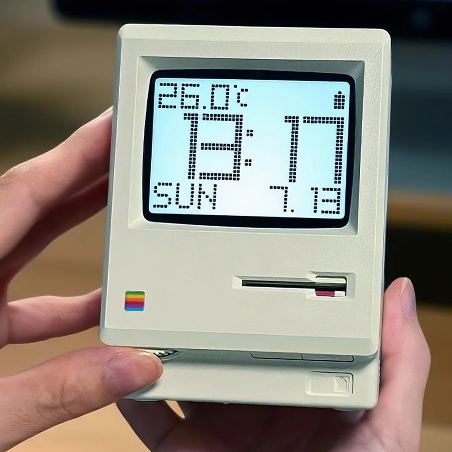 

Maclock Retro Clock Creativity Alarm Clock Raycue Maclock Student Specific Desktop Computer Keyboard Accessory Wake Up Artifact