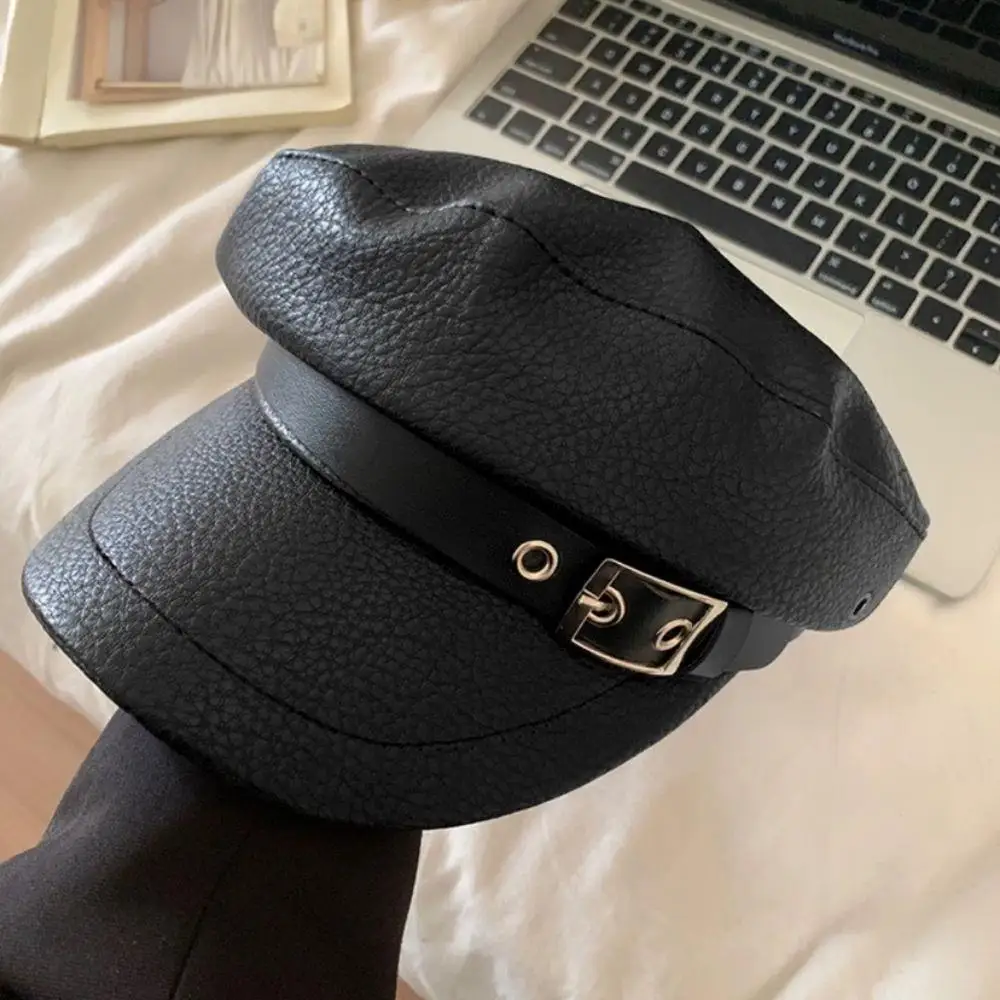 

HOT Black Painter Hat Vintage Leather Newsboy Caps Outdoor Army Cap Captain Military Caps Black Adjustable Beret With Visor