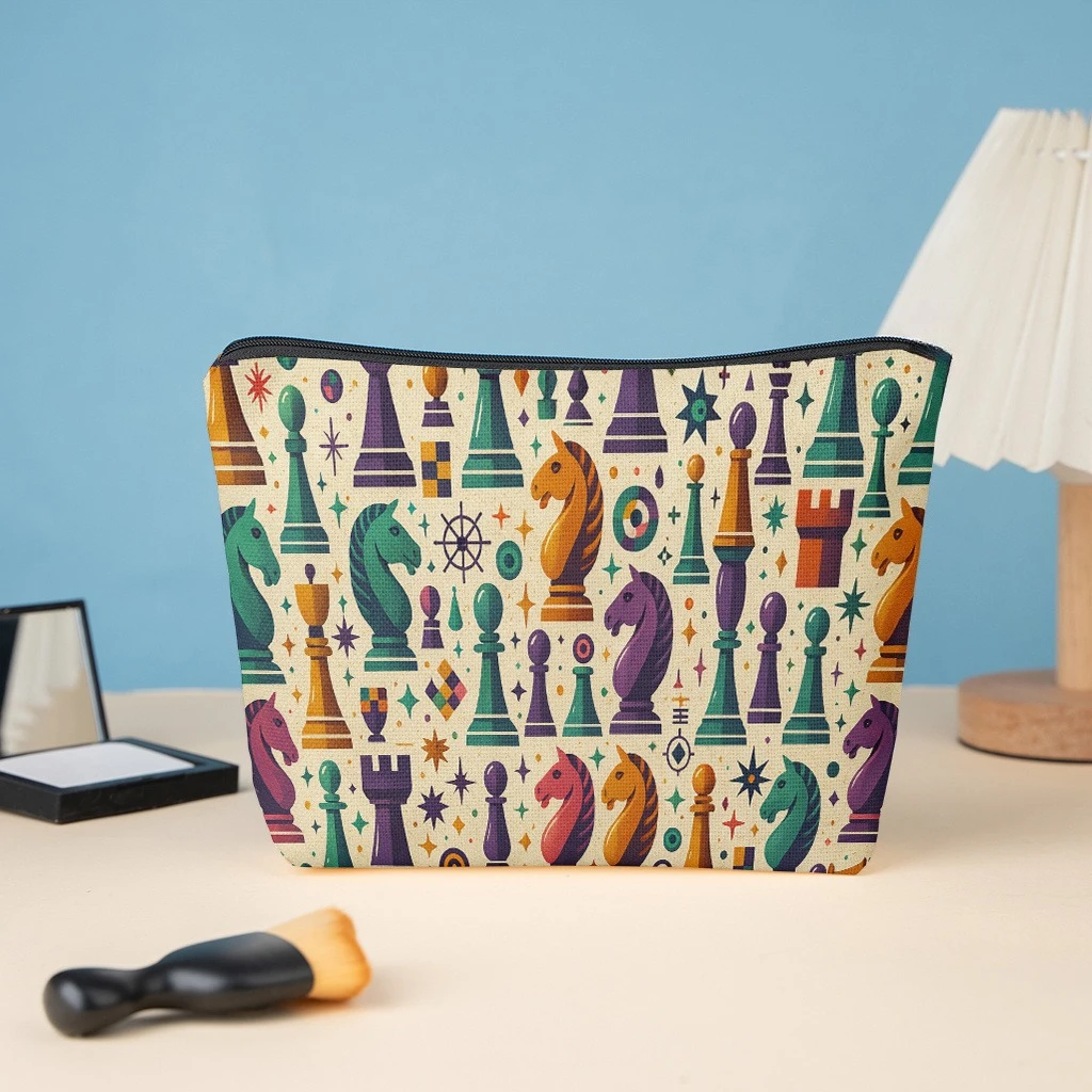 1pc Chess Print Zippered Pouch - Multi-Use Wallet & Organizer Bag with Chess Piece Design, Material Suitable for Work