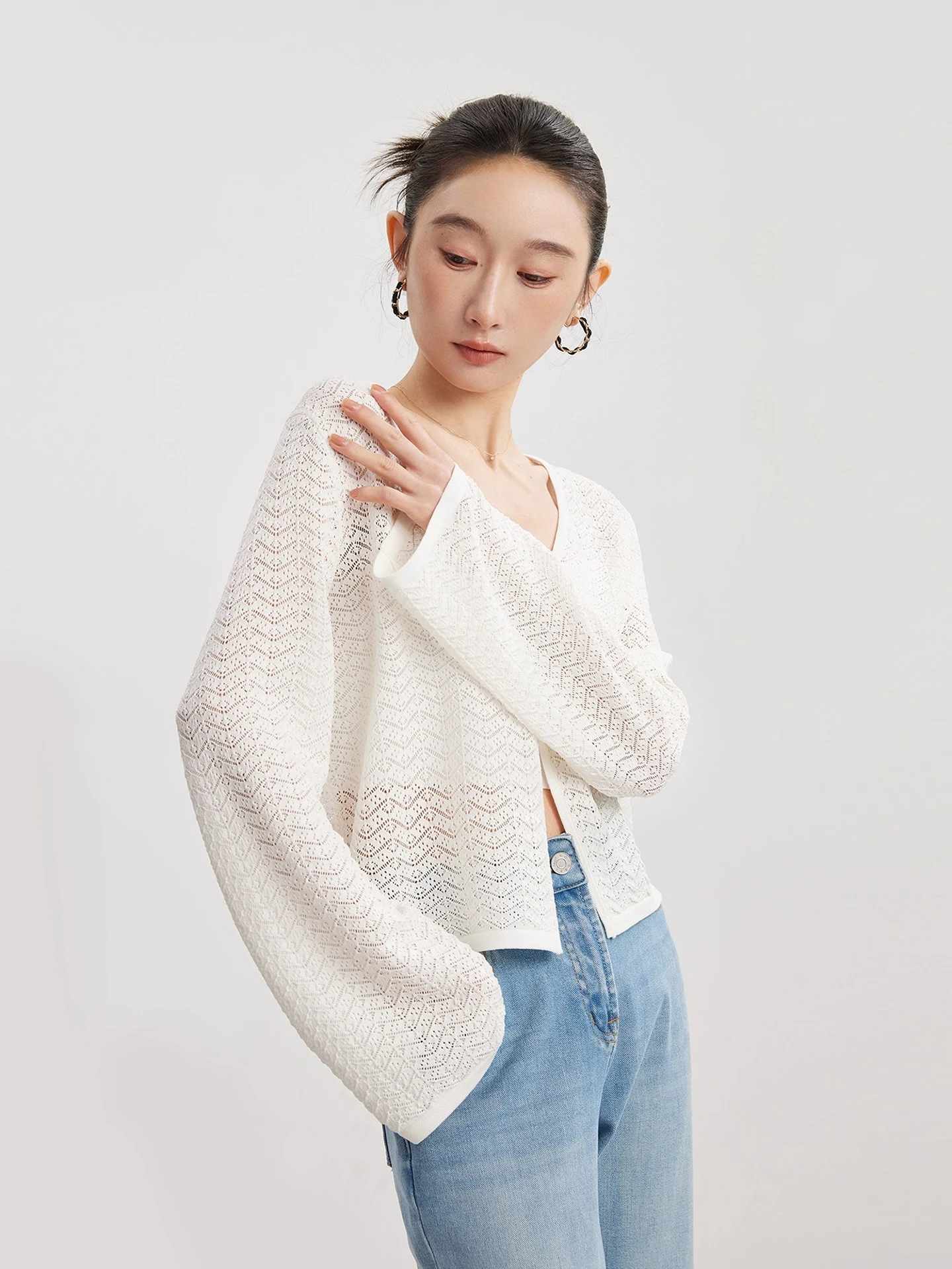 

Вязаный кардиган Ele с ажурным узором, длинными рукавами, мягкий топ, модная летняя футболка, омолаживающий эффект, корейский стиль, прямой крой, шелк