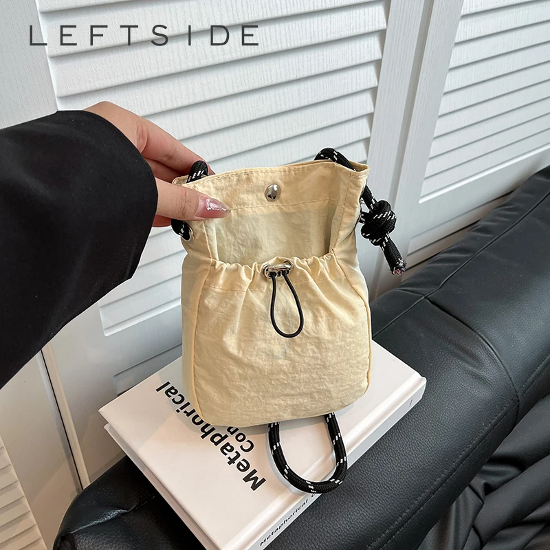 

,EFTSIDE Women's Mini Ruched Drawstring Bucket Bag Minimalist Casual Aesthetic Daily Shoulder Crossbody Bag 2026 New Handbags