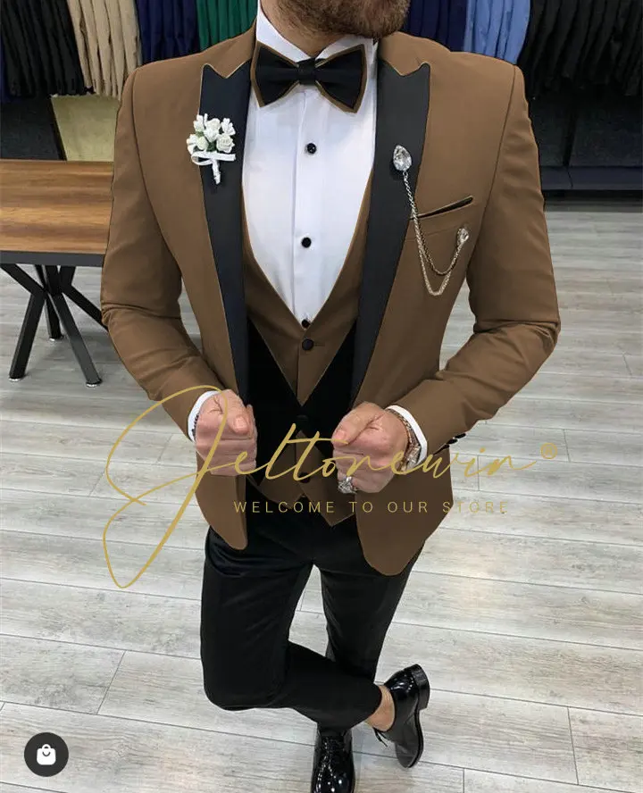 Fashion White Men Suits For Wedding Peaked Lapel Groom Tuxedos 3 Pcs Male Formal Prom Party Blazer Vest Pants