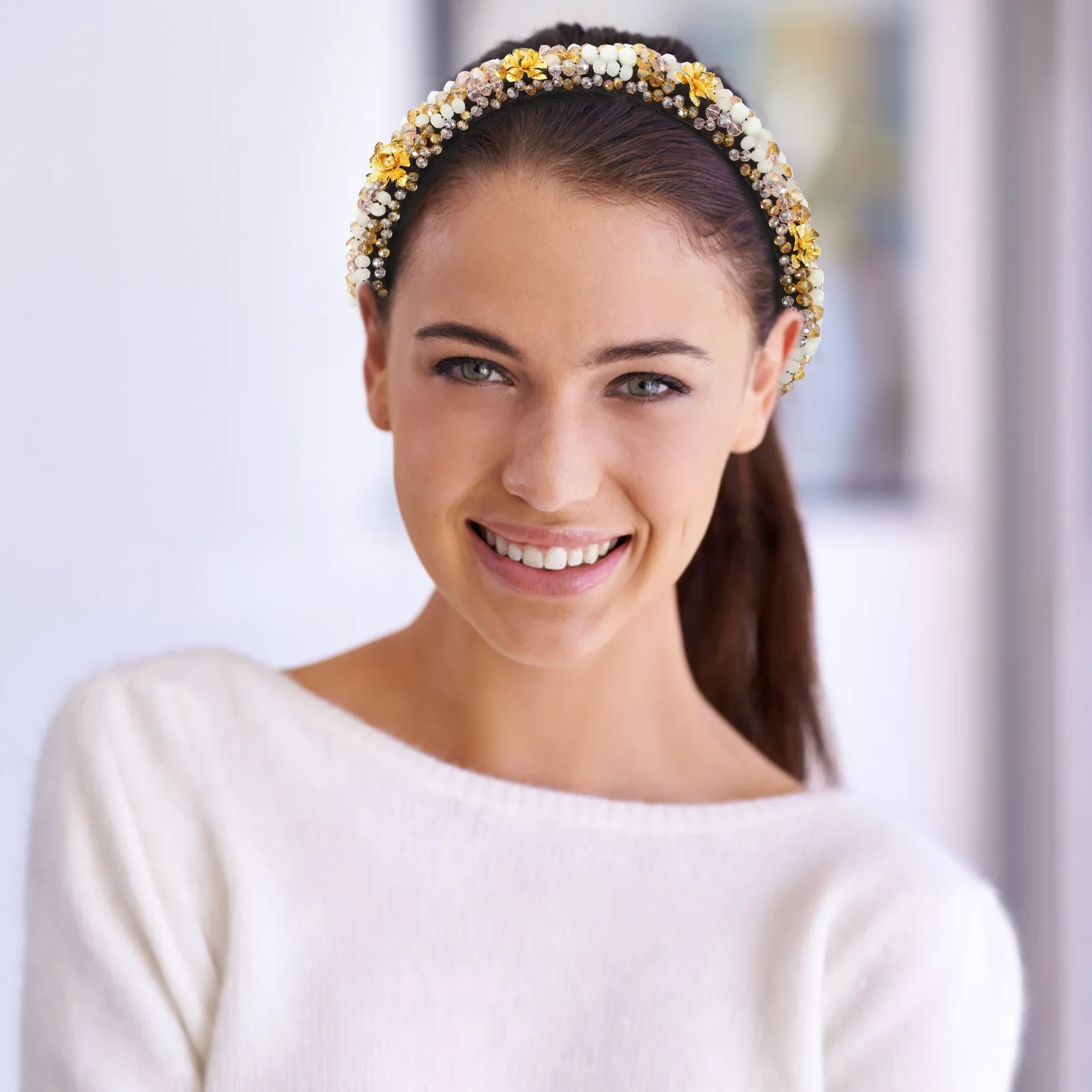 

Luxury Rhinestone Embellished Velvet Hairband Padded Headband Chic Headdress For Women Fashionable Hair Decoration
