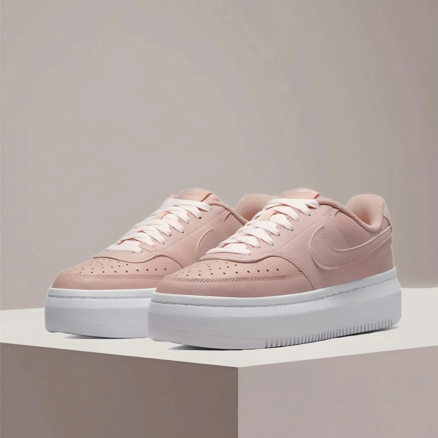 

Nike Court Vision 1 Low Unisex Slip-Resistant Durable Casual Skate Shoes - Retro Style Comfort DM0113-600