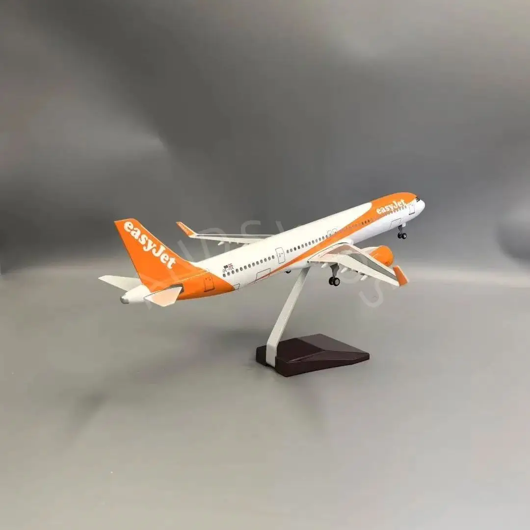 47 سنتيمتر تحصيل طائرة 321 EasyJet الخطوط الجوية A321 نموذج طائرة الراتنج طائرة مع الهبوط الجدول زينة طائرة