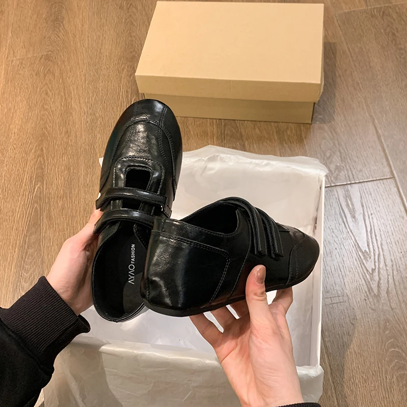 รองเท้าผ้าใบแฟชั่นสำหรับผู้หญิ - Street Fashion Walking บทวิจารณ์และราคา