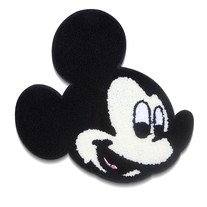 

MINISO Disney Mickey Mouse Chenille Icon Towel Embroidery Applique Patches For Clothing DIY Sew up Patch on the stickers