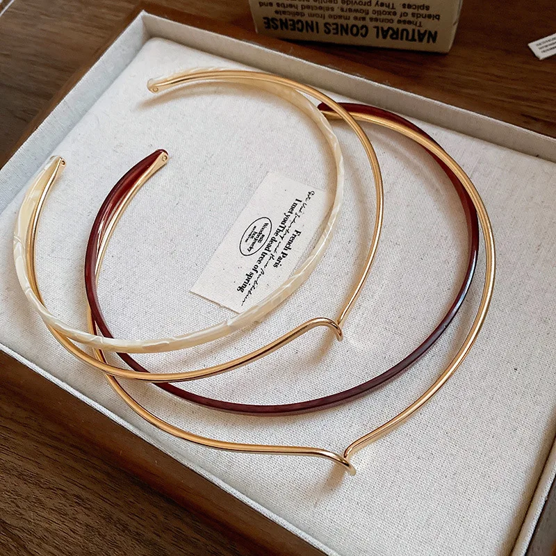 Resin Dyeing Geometric Circular Twisted Double layer Collar Fashionable Simple Necklace Design Sensory Item Ornament for Women