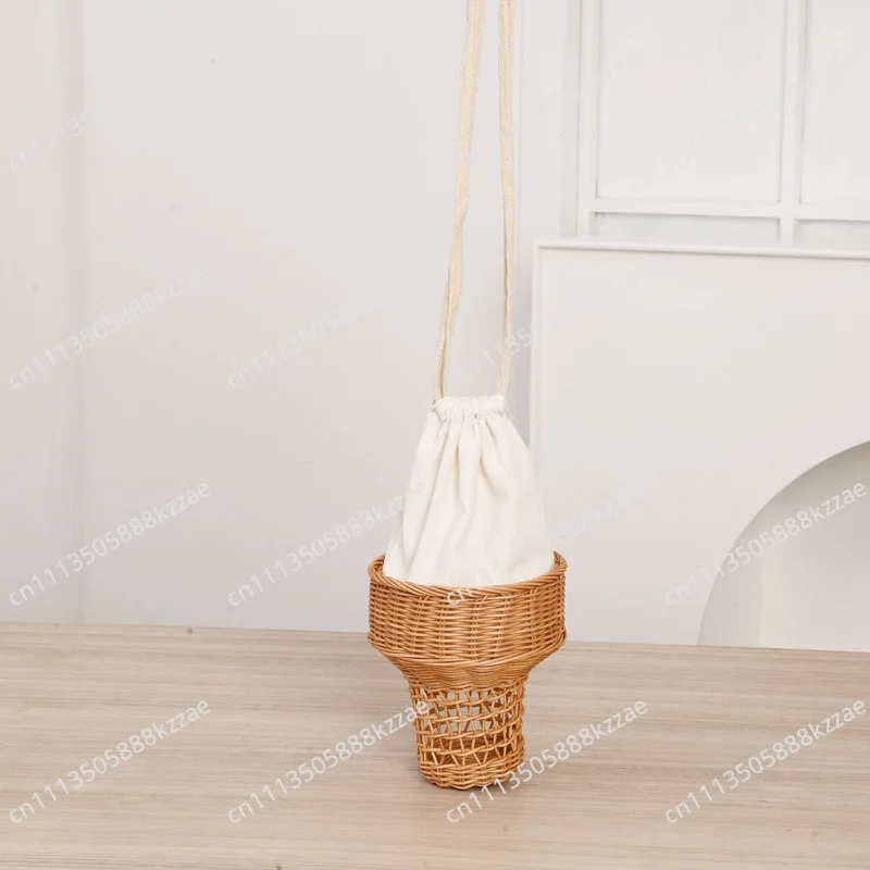 Small Ice Cream Shaped Handbag Rattan Woven Bag Shooting Prop Torch Diagonal Hollow Wicker Handmade Crossbody Bag Storge Box