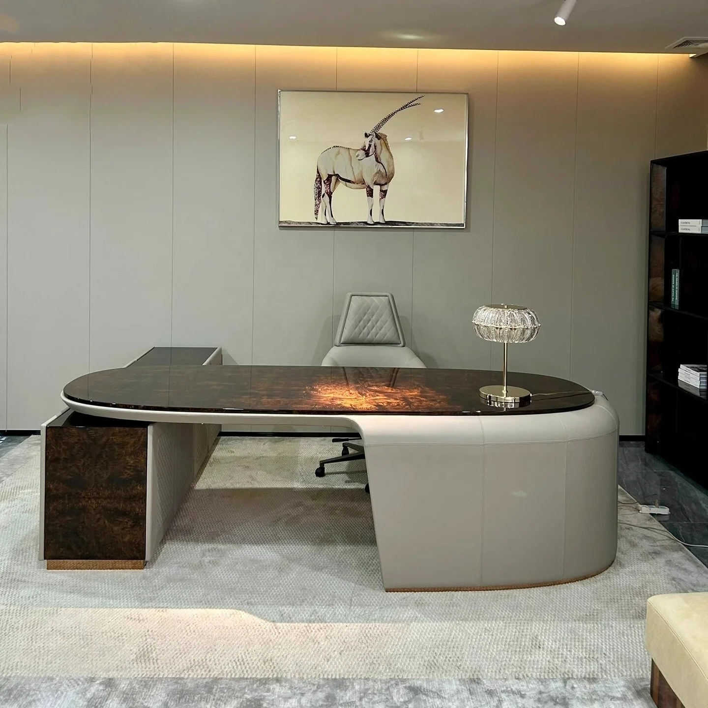 High-End Luxury Exe…