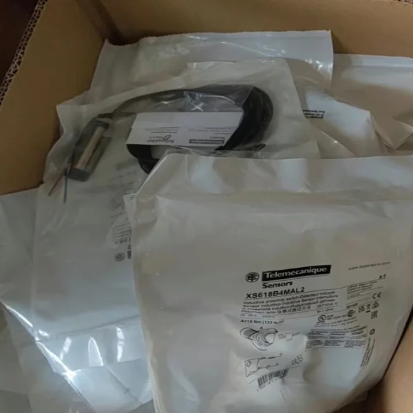 

Xs208blnam8 Совершенно новый оригинальный Spot Plc