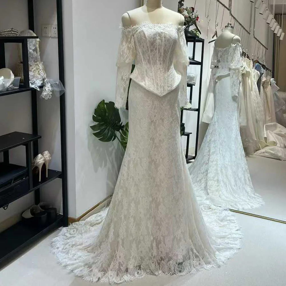 

Women's Strapless Wedding Dress with Long Sleeves And Zipper 2026 Embroidery Customized Bridal Gown