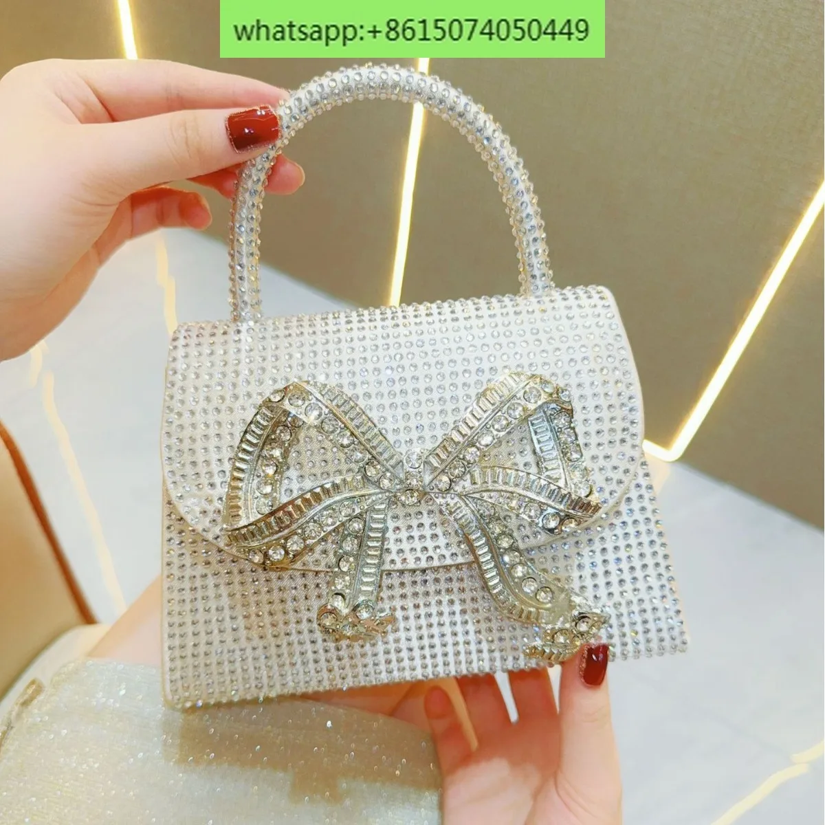 Celebrity Banquet and Evening Bag Full of Diamond Handheld Bag with Diamond Inlaid Silk Satin Single Shoulder Crossbody Bag