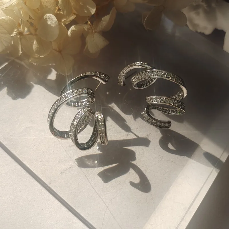 

Geometric VIBE sense zircon curved stud earrings FOT women