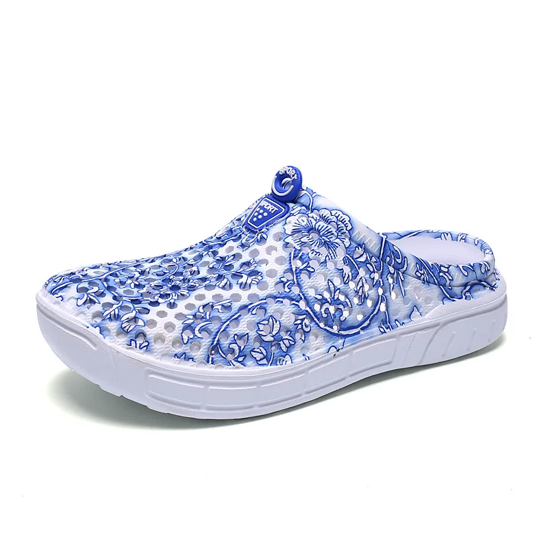 2024 Women Casual Hole Shoes Women\'s Chinese Style Blue and White Porcelain Breathable Sandals New Beach Summer Fashion Slippers