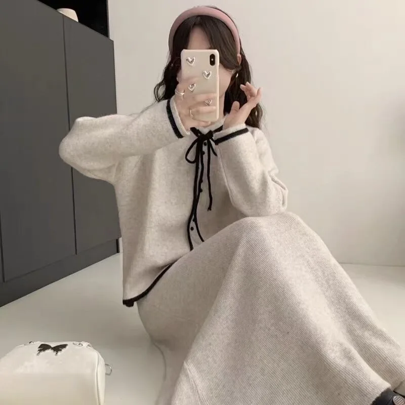 

Autumn Winter Knitted Cardigan And A-Line Skirt Set with Bow Tie Sweater Outerwear And Skirt Ensemble for Women E12166