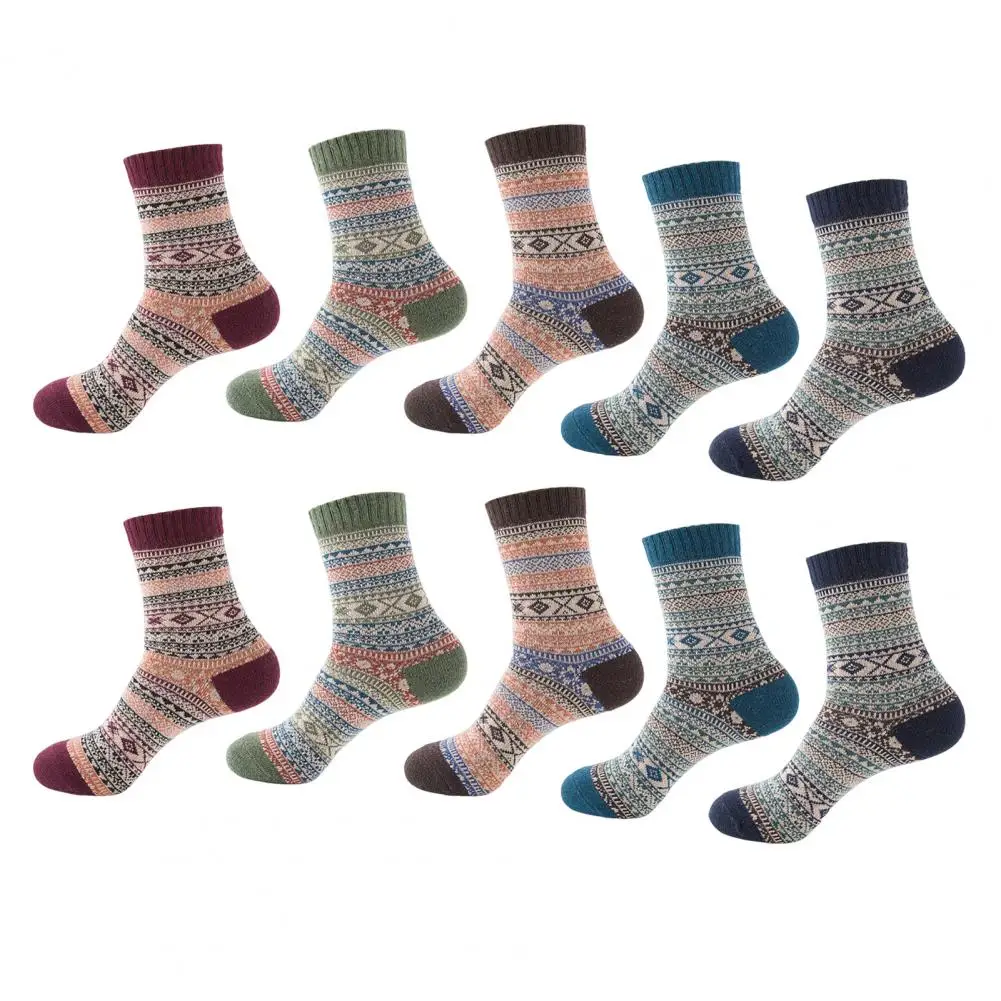 Retro-Muster Mid-Calf Socken ethnischen Stil gedruckt Frauen Winters ocken gemütlich gestrickt Mid-Tube hohe Elastizität für den Innenbereich