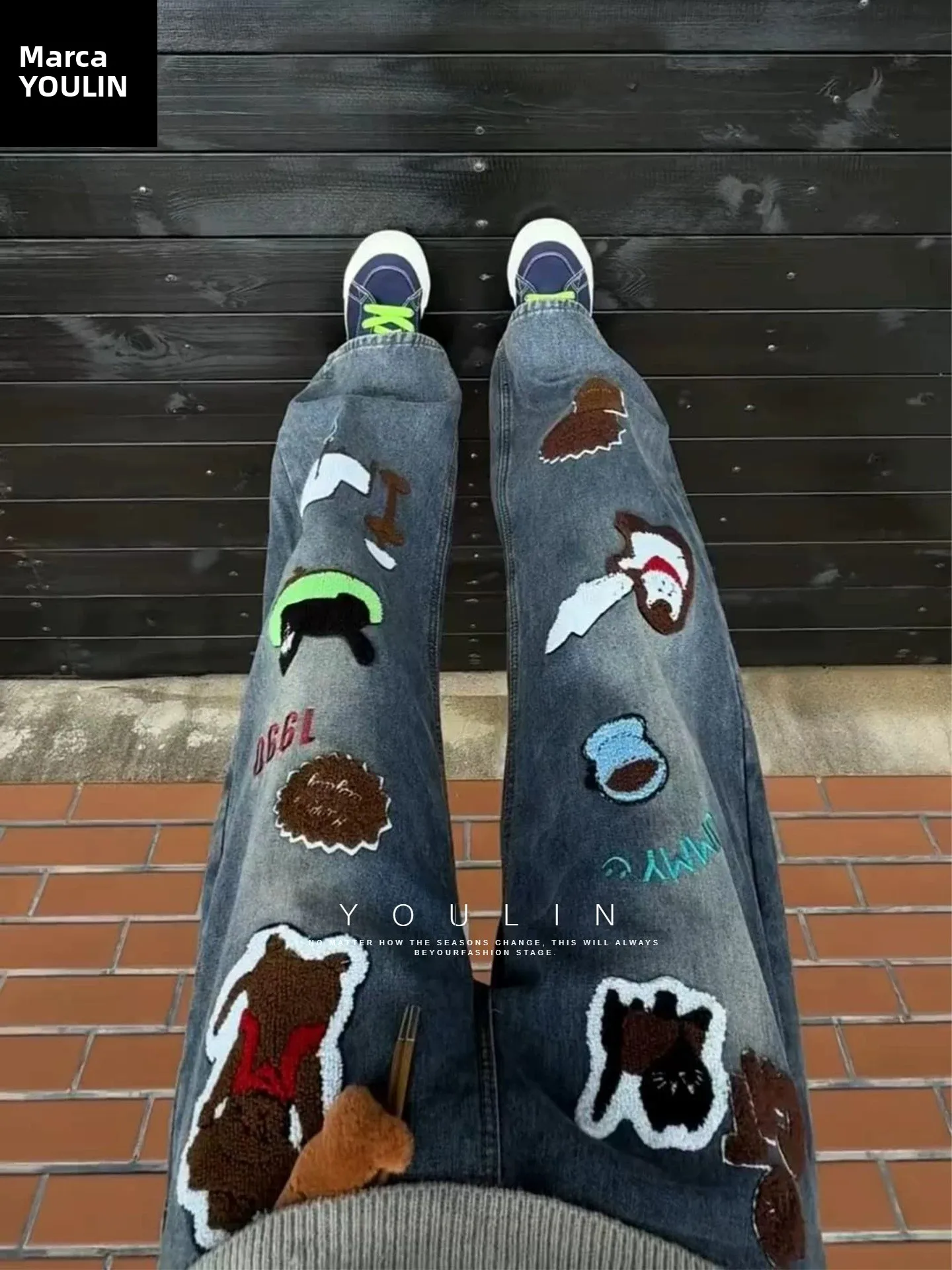 Calças Jeans Unissex Retrô Americanas com Bordado de Desenho Animado, Forro de Lã e Patchwork, Modelo Solto de Perna Larga, E...