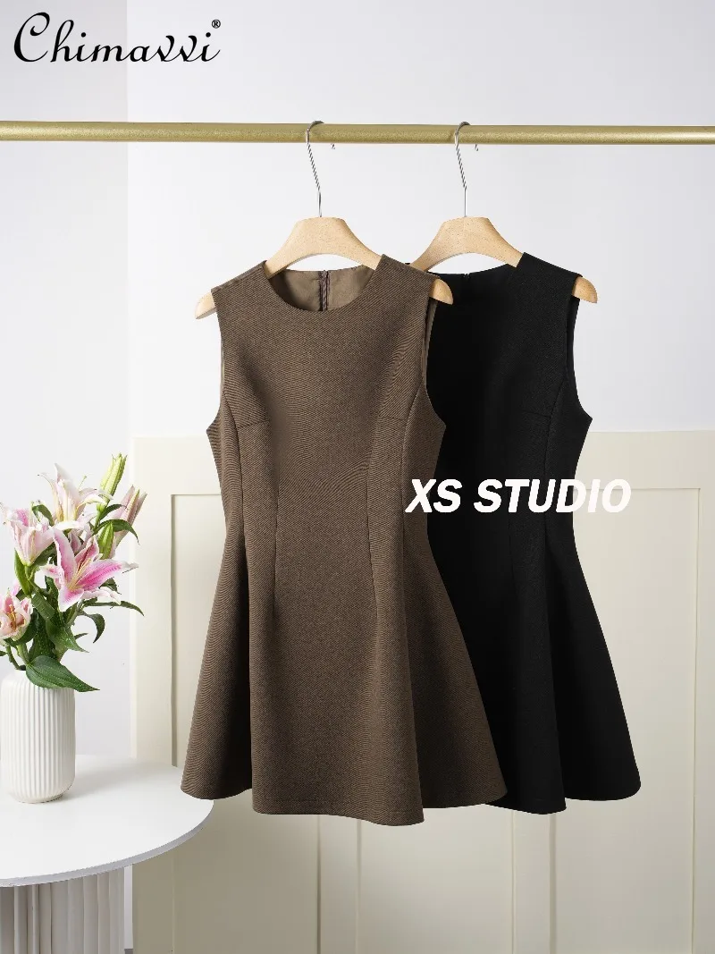 

Модное платье без рукавов для женщин, осень-зима, новое корейское стильное высококачественное элегантное короткое платье трапециевидной формы с круглым вырезом и завязкой на талии