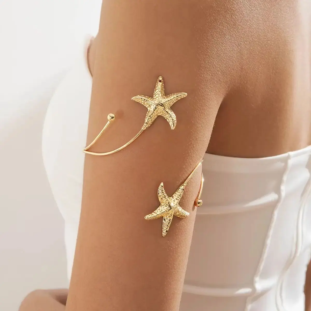 

Bohemian Metal Starfish Open Arm Bracelet for Women String Leaf Wave Flower Ins Style Open Arm Bangle Beach Party Jewelry Gift