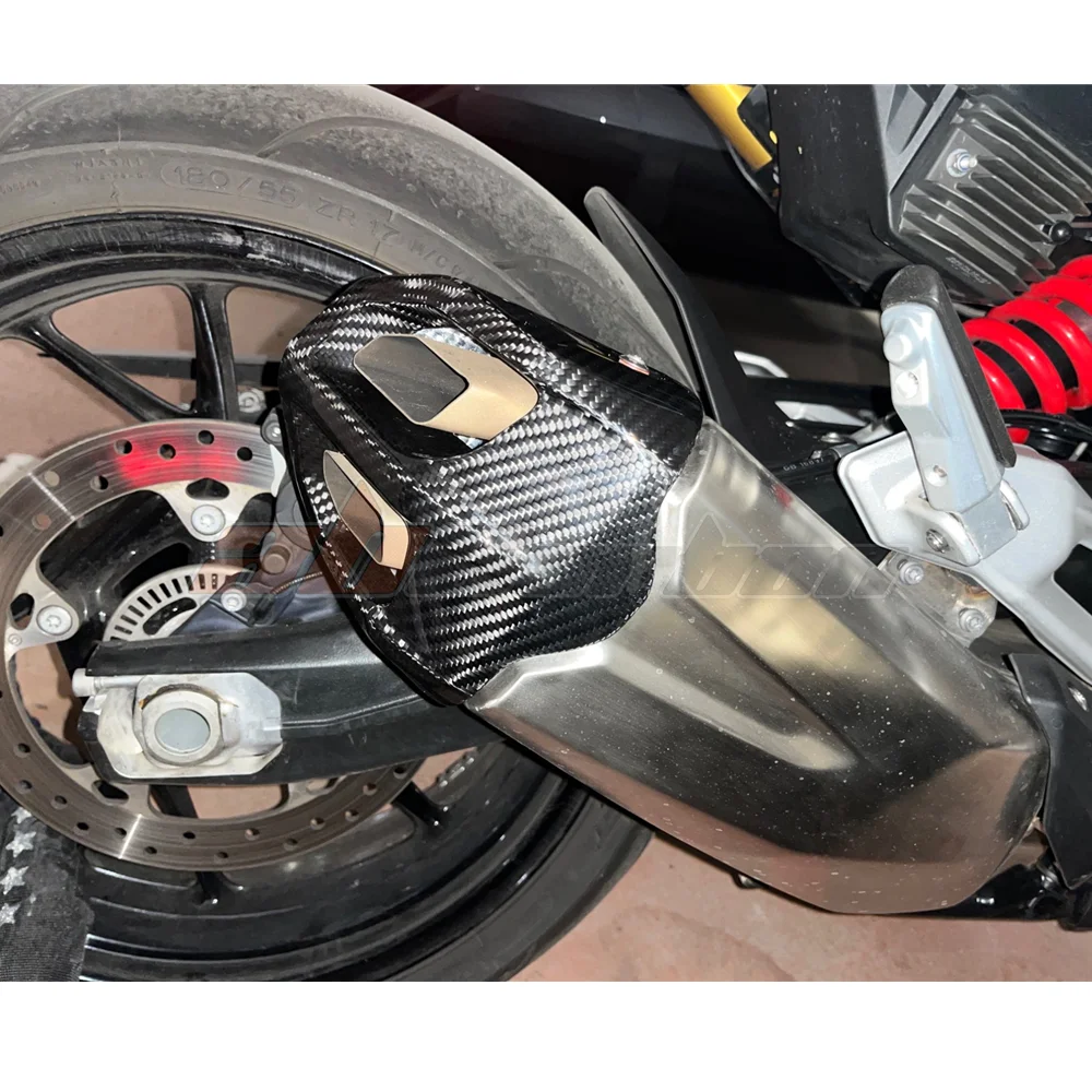

Exhaust Pipe Heat Shield Cover Guard Fairing For BMW F900R 2020-2021 Full Carbon Fiber 100%