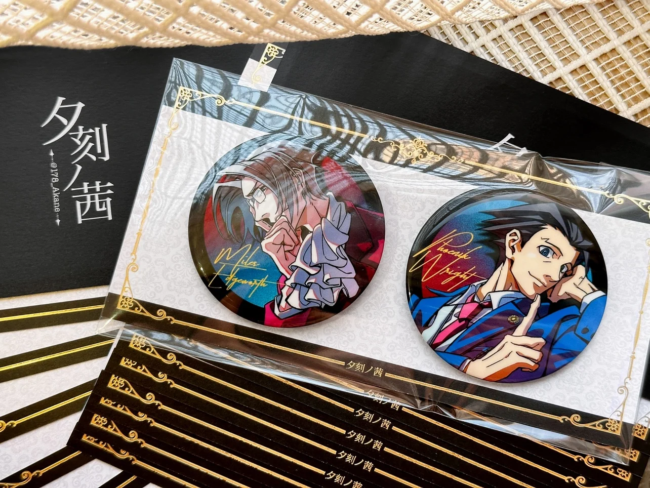 Anime Ace Attorney Miles Edgeworth Phoenix Wright Cosplay Double Flash Badge Cartoon Emblem Brooch Breastpin Christmas Gift