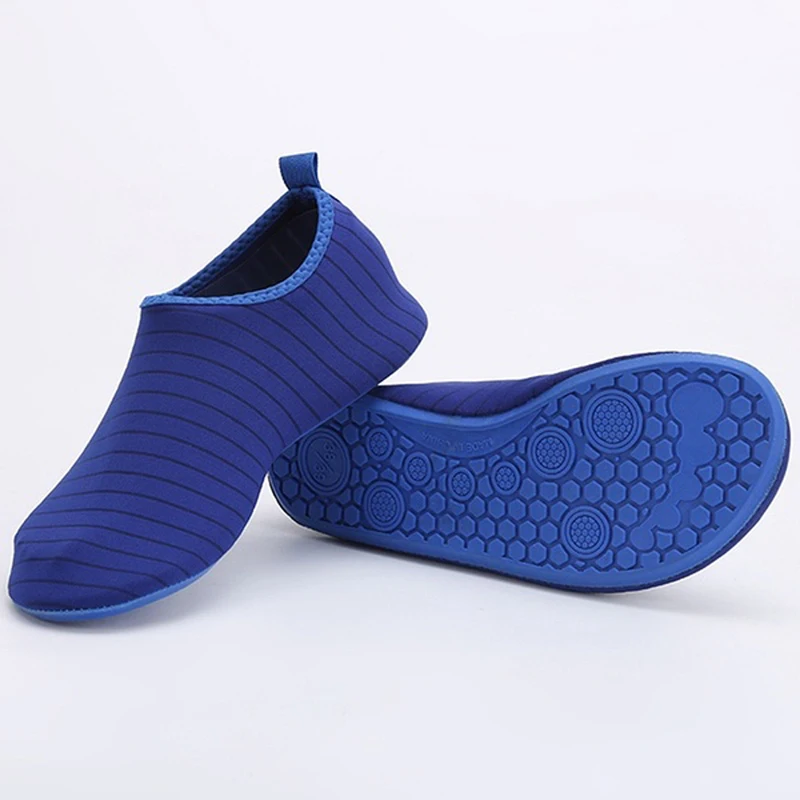 Men Women Water Shoes Swimming Shoes Solid Color Summer Beach Shoes Socks Seaside Sneaker Slippers For Men Zapatos Hombre