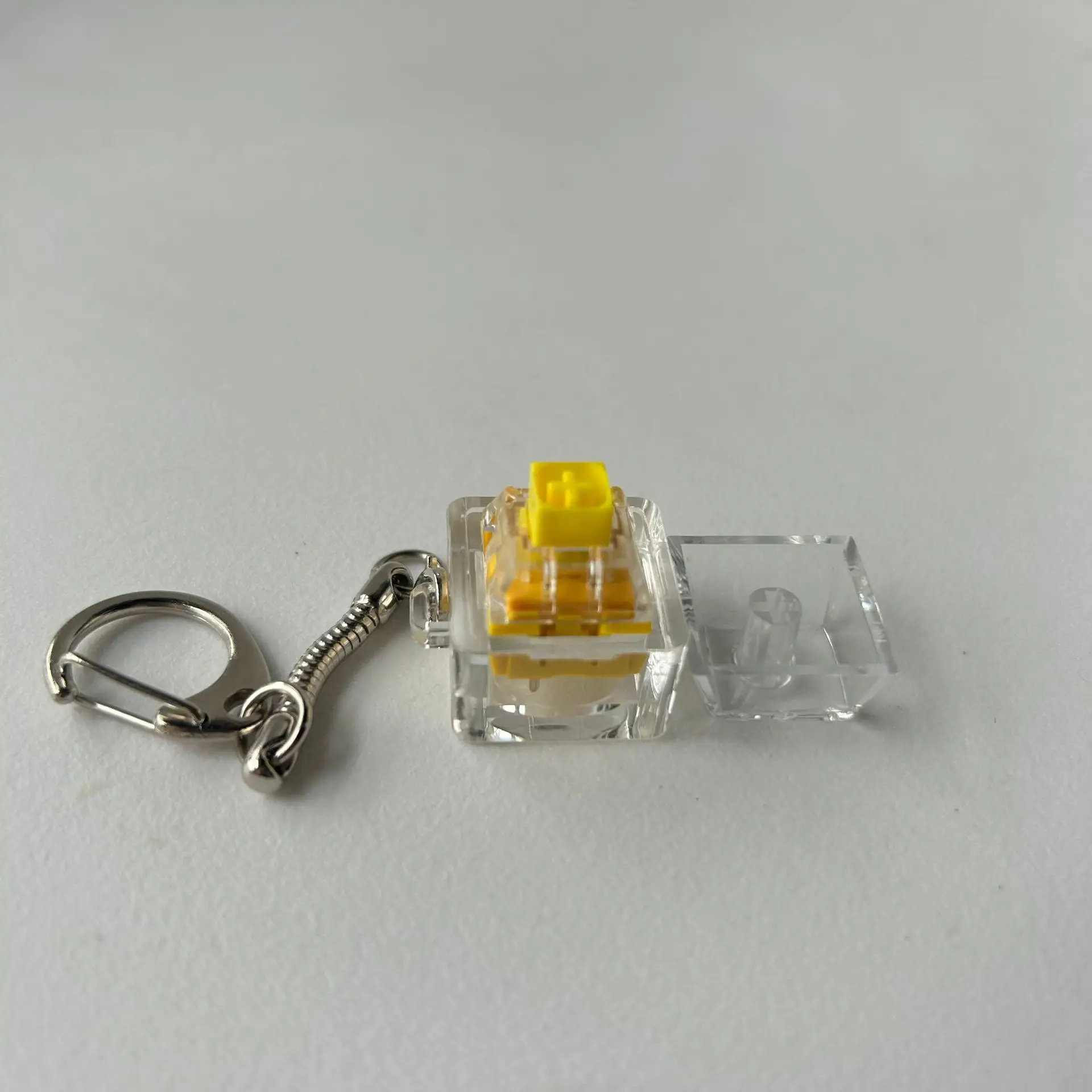 透明ミニキーボードキーホルダーメカニカルキーボードタッピングフィジェットおもちゃ楽しいメカニカルスイッチキーキャップ指先ガジェット