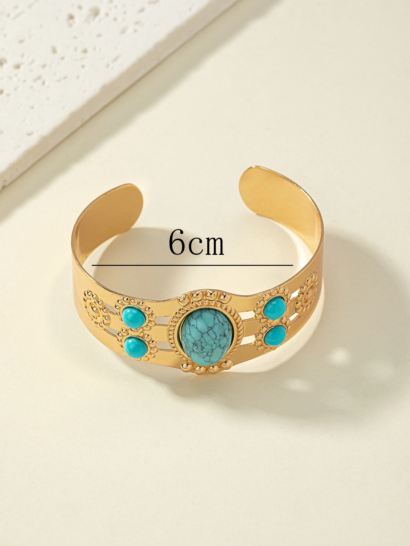 Модный и уникальный изысканный браслет с имитацией бирюзы, подходящий для повседневного ношения на банкетах и фестивалях.