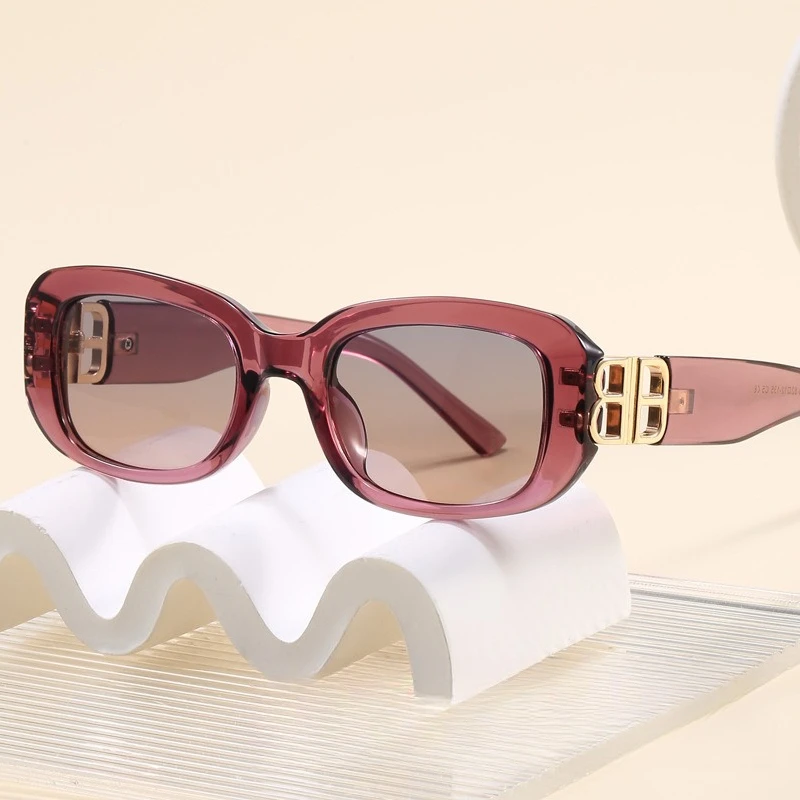 

​​2025 New Retro Small Frame Sunglasses Women, Polarized Metal UV400 Fashion Lightweight for Street Style & Driving​​