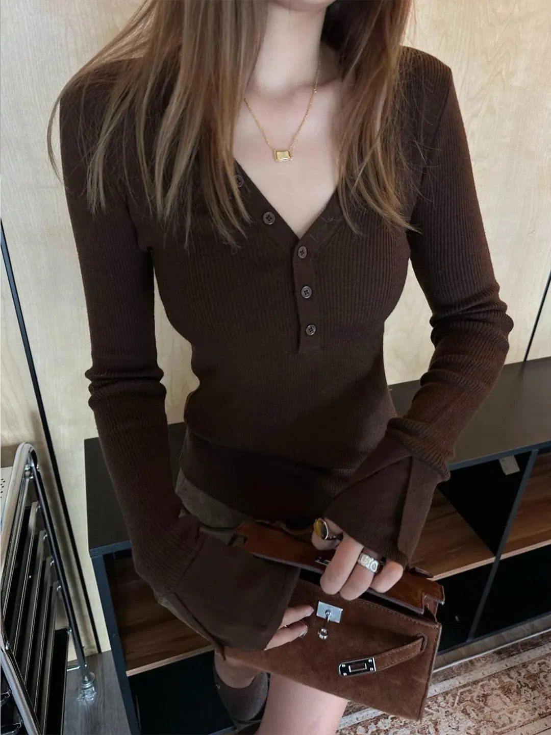 

Casual Style Coffee V-neck Knitted Sweater Long Sleeve Low Collar Women's Top Fashionable Autumn Winter Slim Fit Base Shirt