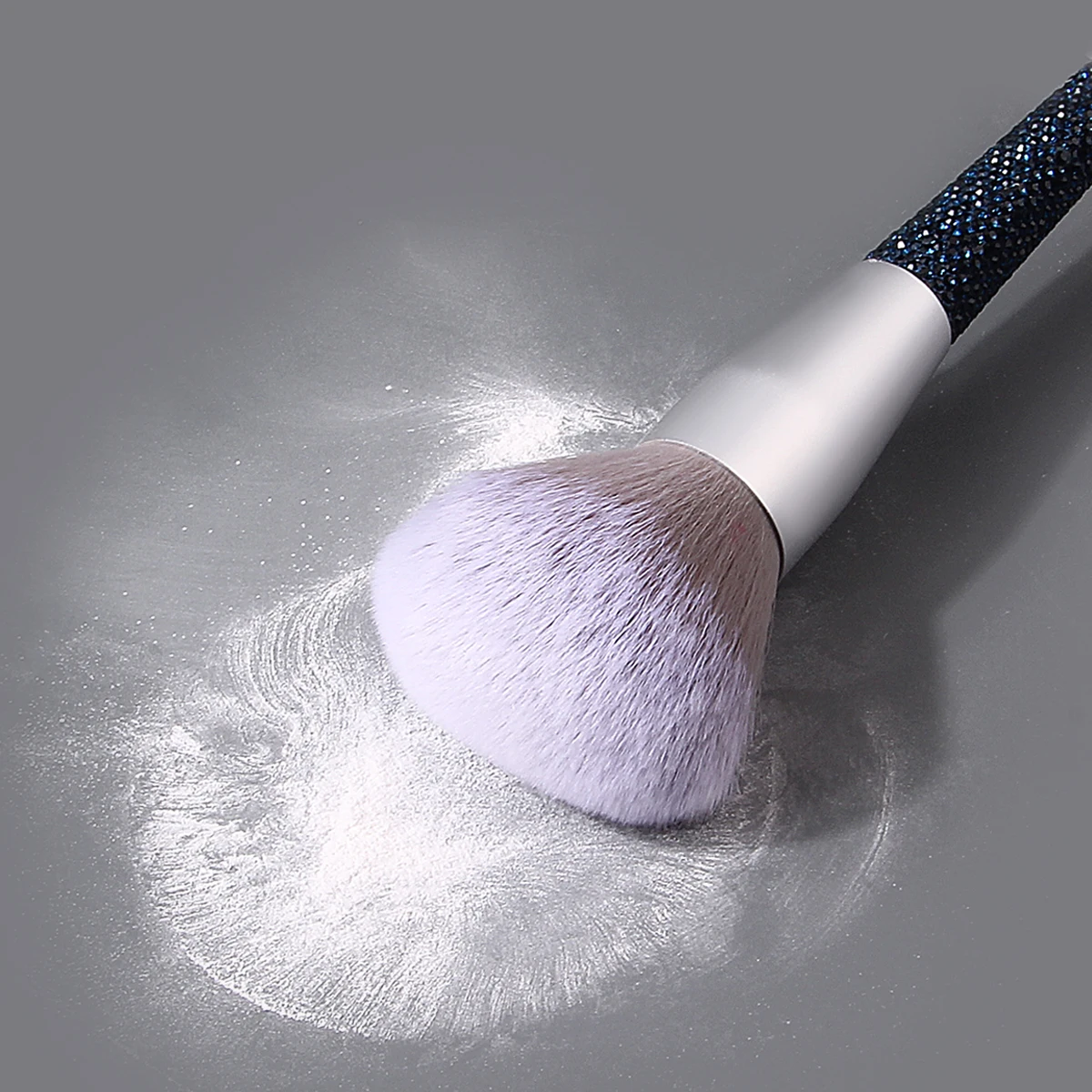 1 piece of diamond-handled soft loose brush blush brush contour brush, multi-purpose beginner professional makeup brush tool