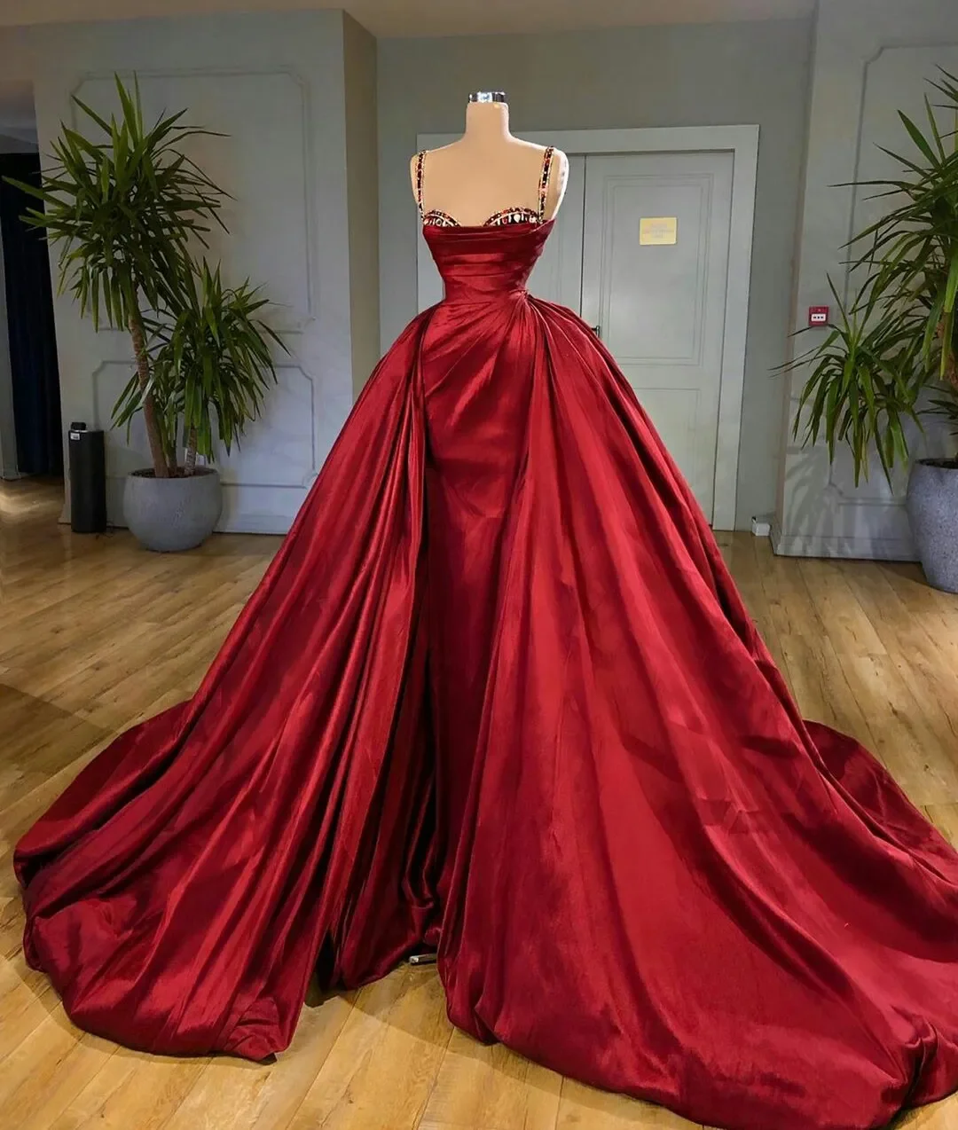 

Customized Luxury Mermaid Red Ball Dress Crystal Sweetheart Backless And Detachable Skirt Formal Party Special Evening Dress