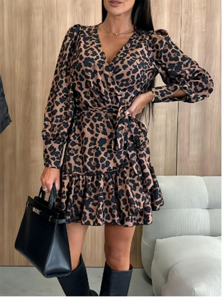 Vestidos con estampado de leopardo para mujer, vestido Sexy de manga larga con cordones y cuello en V, minivestido elegante para citas de otoño