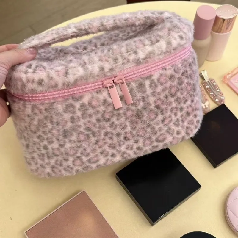 Wear-resistant Travel Toiletry Organizer Cute Storage CasePink Leopard Print Faux Fur Cosmetic Bag Women Plush Makeup Pouch view 3