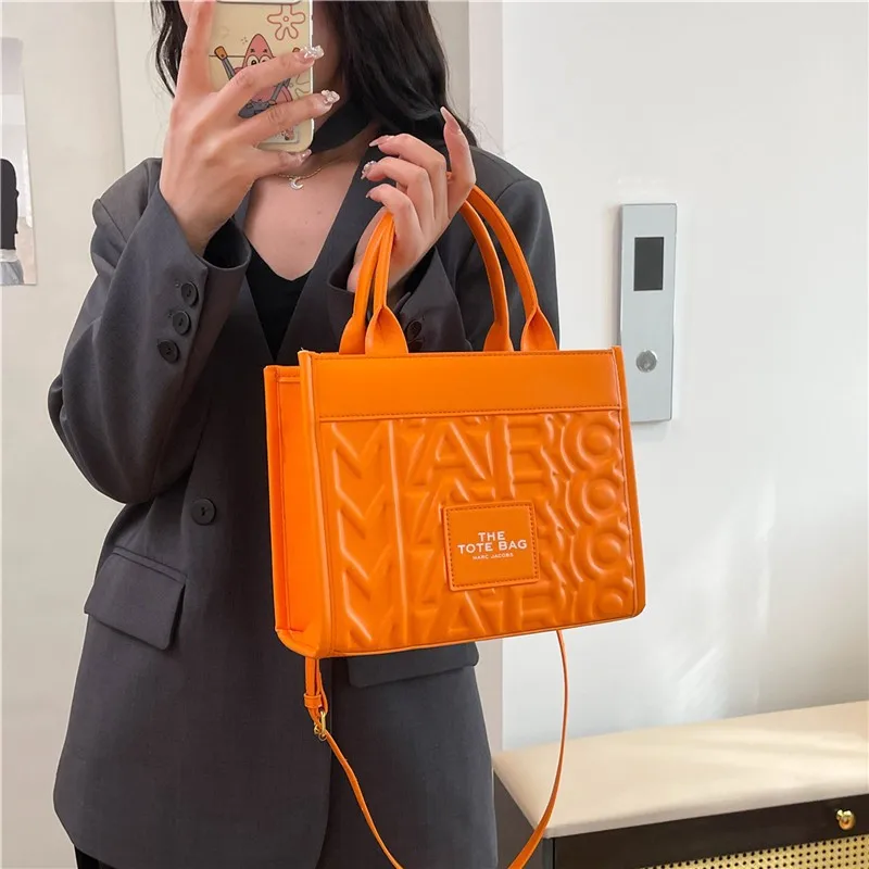 

2026 Trendy Letter Print Tote Bag Large Capacity Commuter Shoulder Bag Viral Top Handle Casual Day Purse