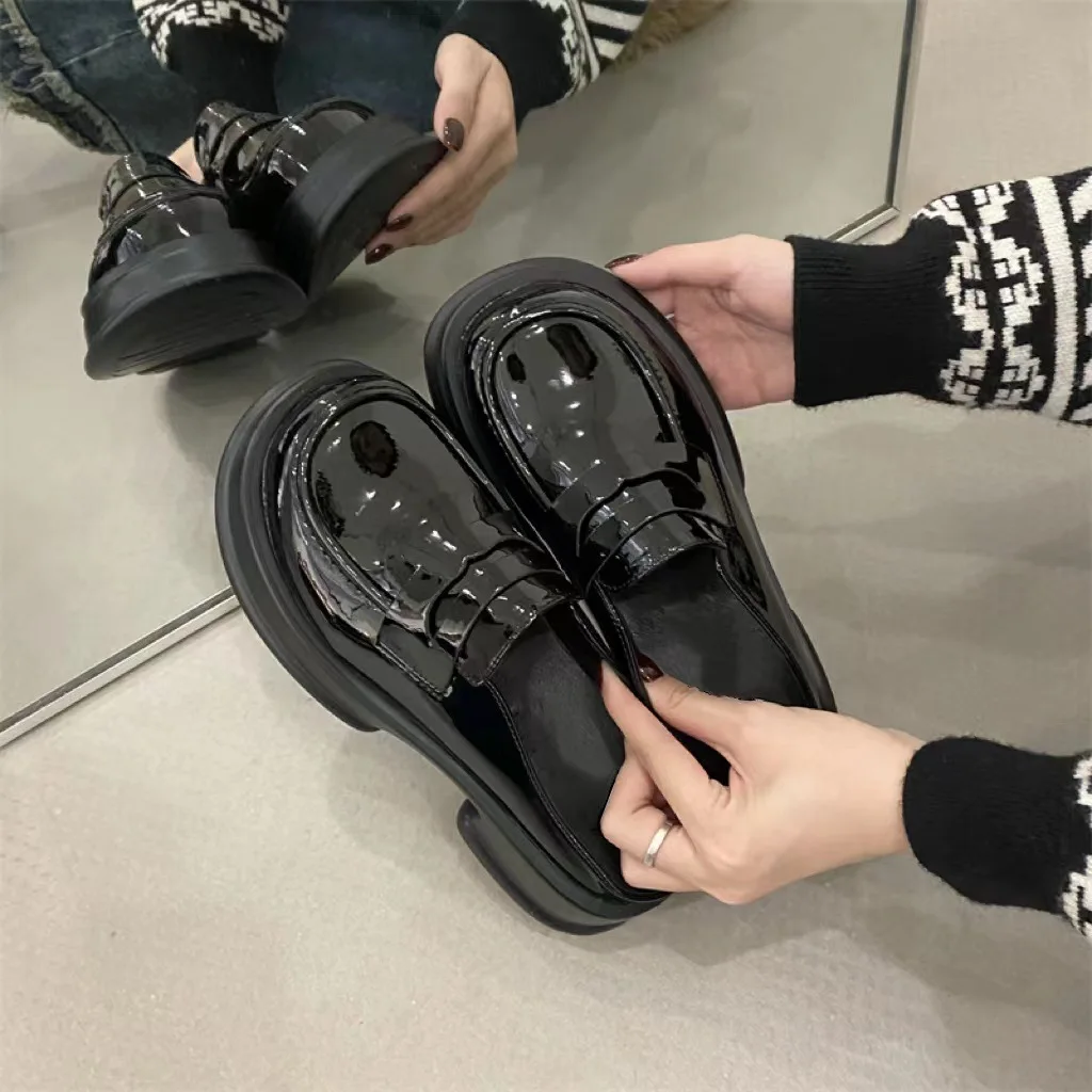 Thick Sole Big Size Mules Women Casual Platform Ladies Summer 2023 New Slippers Female Outside Slides Shoes Vintage Chic Design