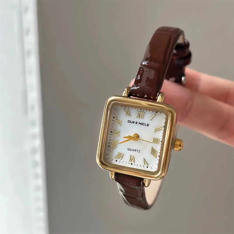 Classic Square Roman Numerals Women's Watch Sapphire Dial Multifunctional Temperament Quartz Women's Watch 2025