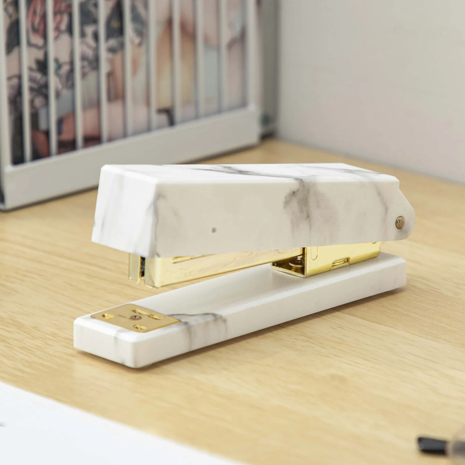 marble-texture-handheld-stapler-booklet-school-office-stapler-office-supplies-multi-function-convenient-desk-home-office-use