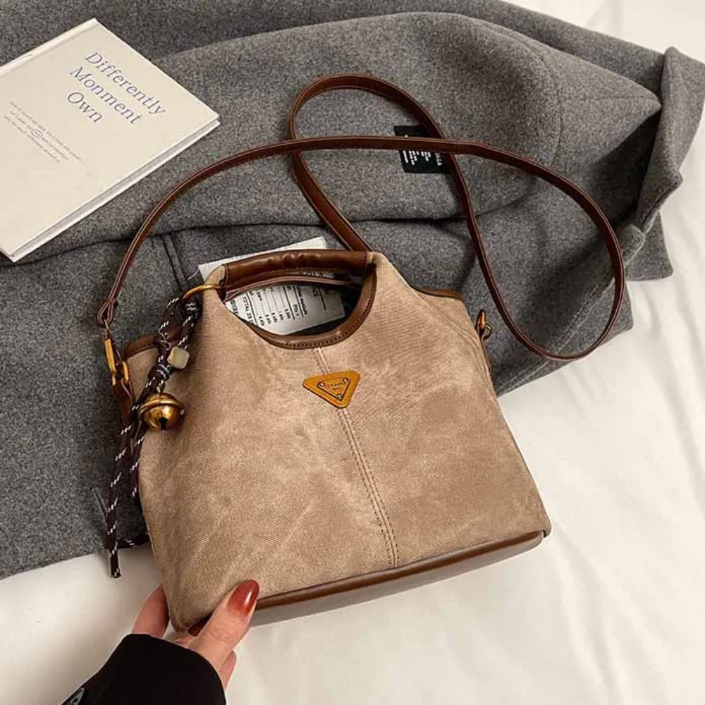 

Винтажная большая сумка из искусственной кожи, маленькая треугольная брендовая сумка через плечо, маленькая сумка-корзина в корейском стиле с подвеской, женская сумка на плечо, женская