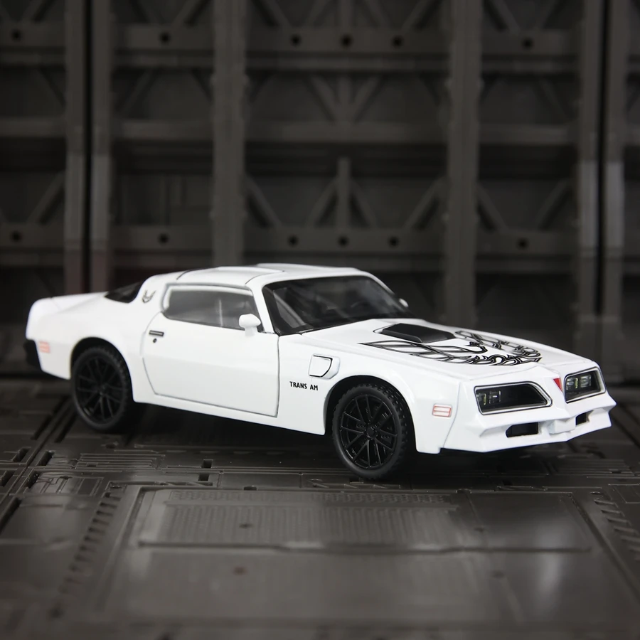 

1:32 Имитация модели суперкара из сплава, коллекция украшений автомобиля, двери можно открыть со звуковой и световой обратной связью