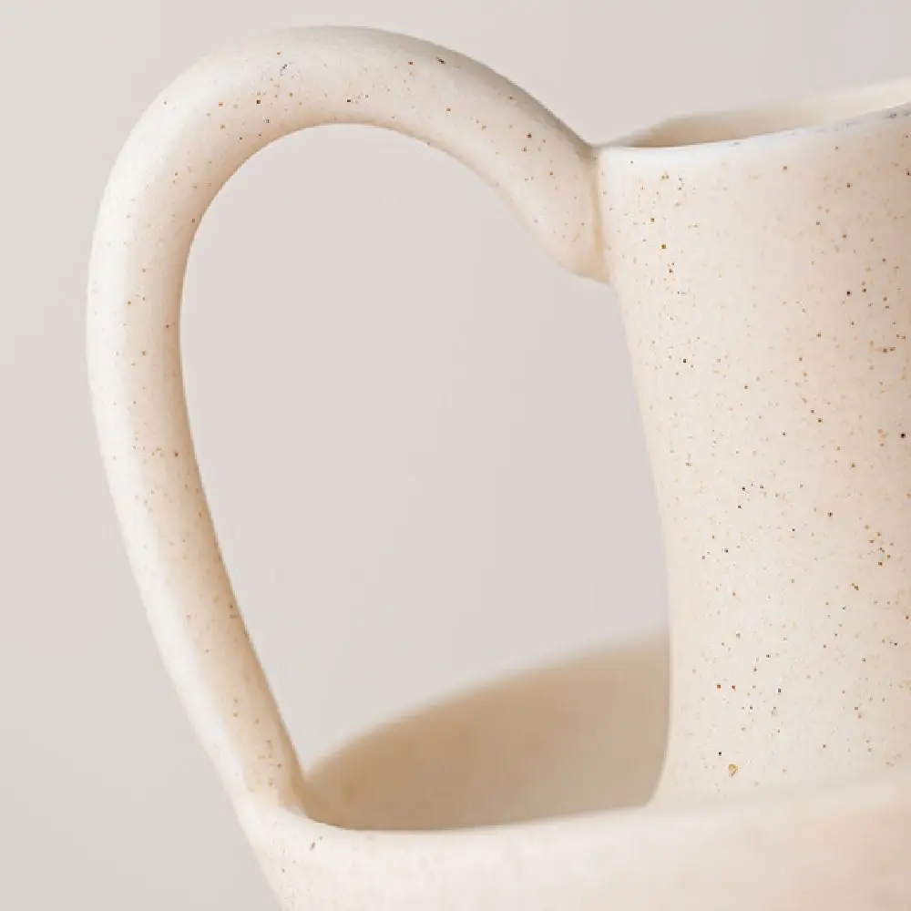 

European Style Tea Cup Candle Holder Romantic Elegant Ceramic Candlestick Handle Design Smooth Minimalist Candle Stands