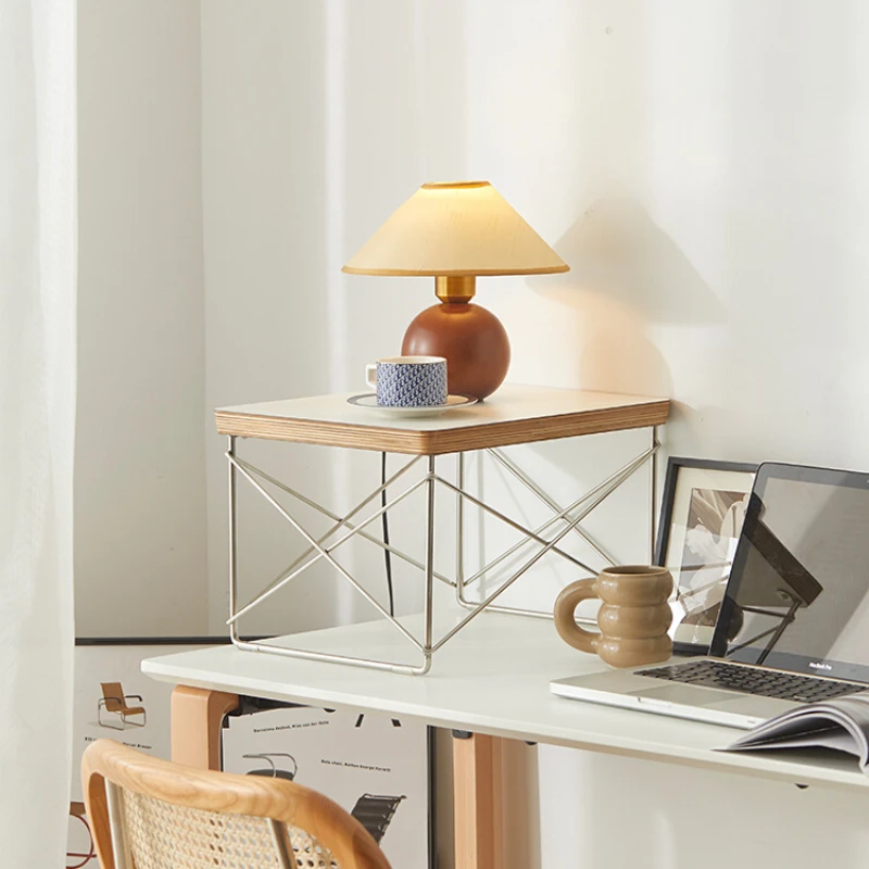 Small coffee table, stainless steel, antique edge table, simple bay window, small table, windowsill, balcony, tea table