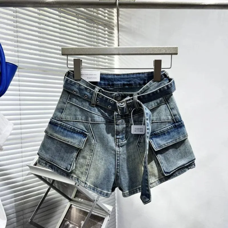 

Design Splicing Retro Tooling Denim Shorts Women 2026 New High Waist Spice Girl Loose Jean Shorts with Pockets