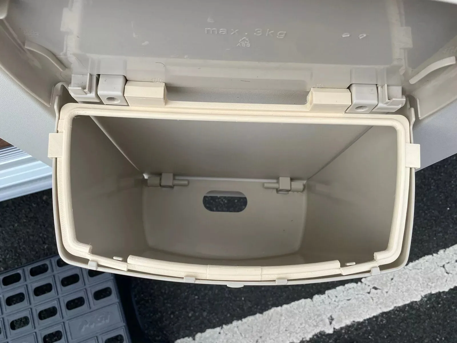 

1PCS Caravan Trash Can Hartal Bracket Trash Bin D Ring for LMC Hobby Dethleffs Motorhome Accessorie Garbage Can D-Shaped Buckle